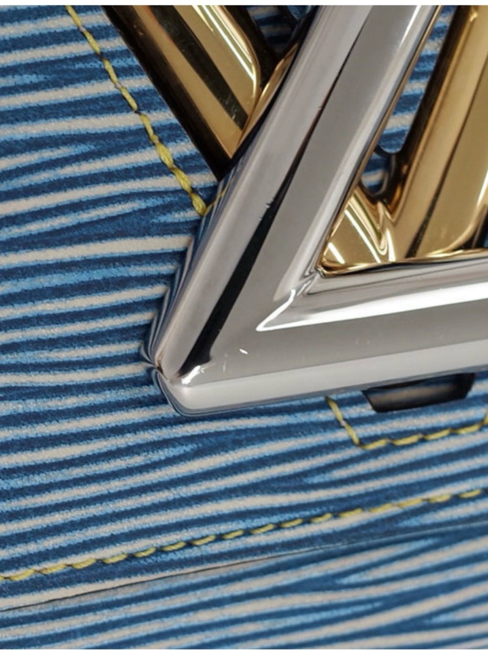 Louis Vuitton Blue Epi Twist Chain Shoulder Bag with Two-Tone LV - Picture 2 of 5